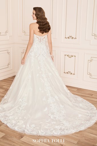 Sophia Tolli Alessandra