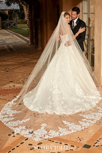 Sophia Tolli Alessandra
