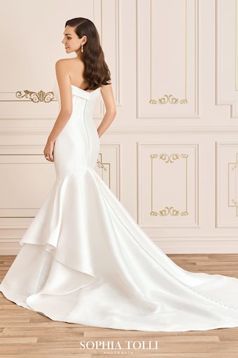 Sophia Tolli Gisele