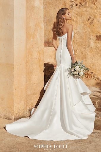 Sophia Tolli Gisele