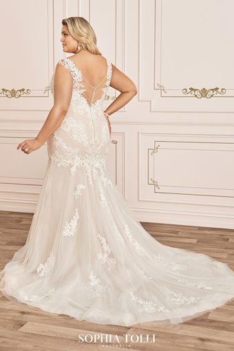 Sophia Tolli Tiarn