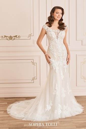 Sophia Tolli Tiarn