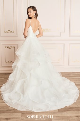 Sophia Tolli Caterina