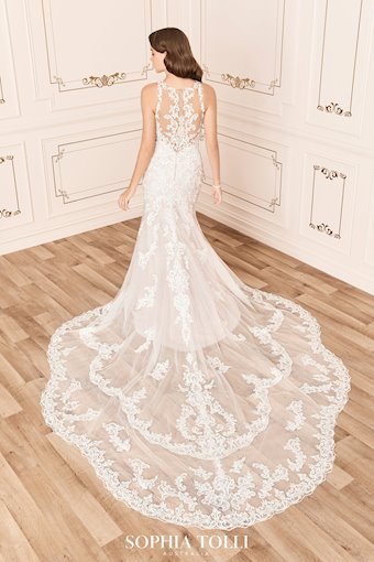 Sophia Tolli Megan