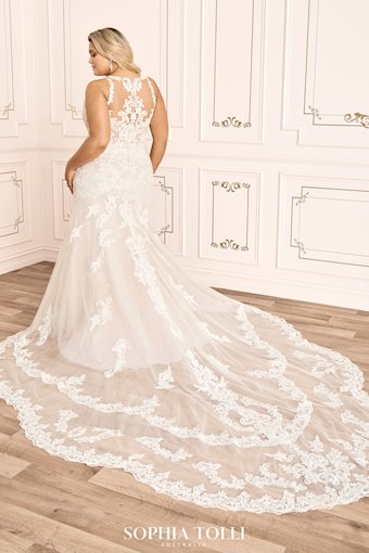 Sophia Tolli Megan