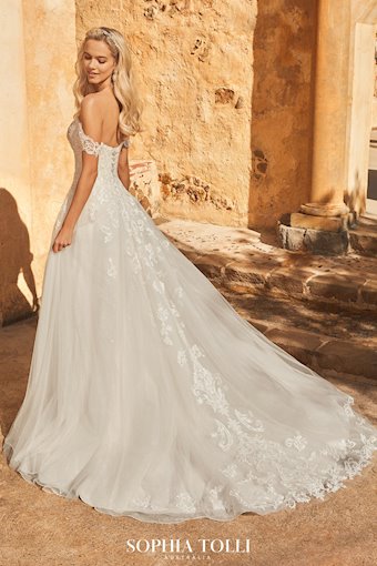 Sophia Tolli Trixie