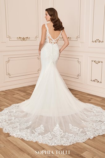 Sophia Tolli Sierra