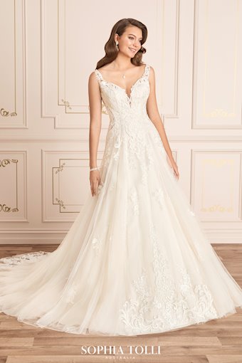 Sophia Tolli Chiara