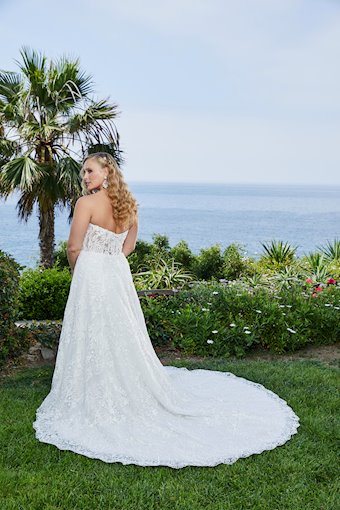 Casablanca Bridal Style #2414 #2 vertical thumbnail