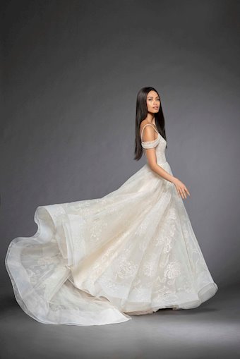 Lazaro Emma
