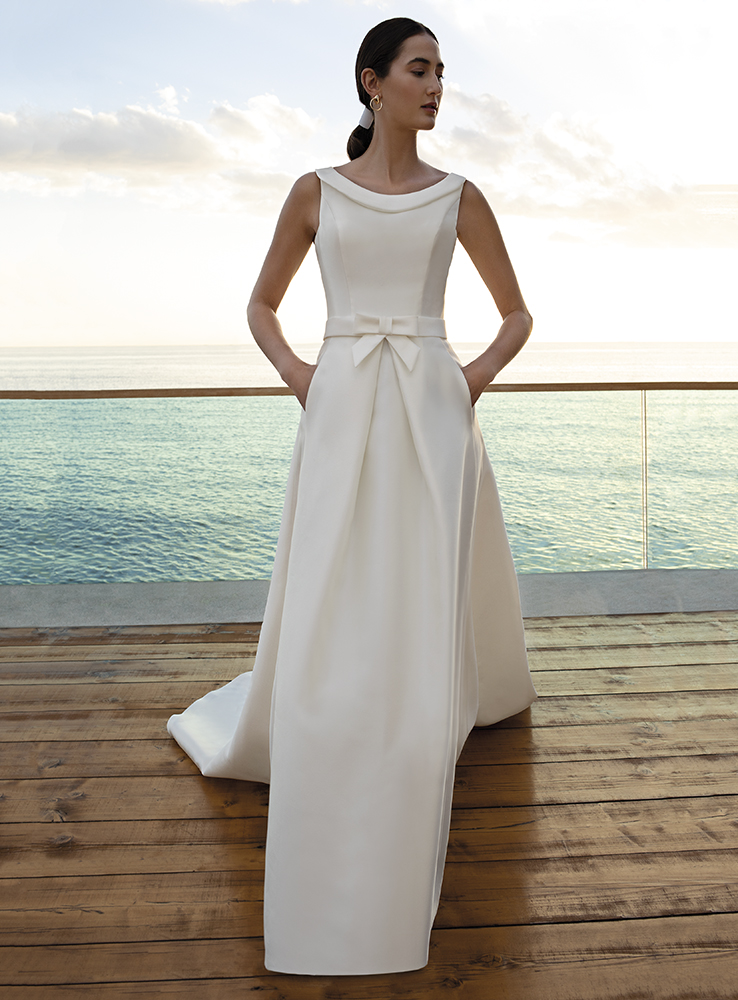 Demetrios Style #7994 #1 vertical picture