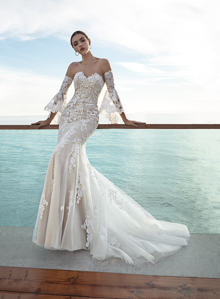 Demetrios Style #8020 #1 vertical picture