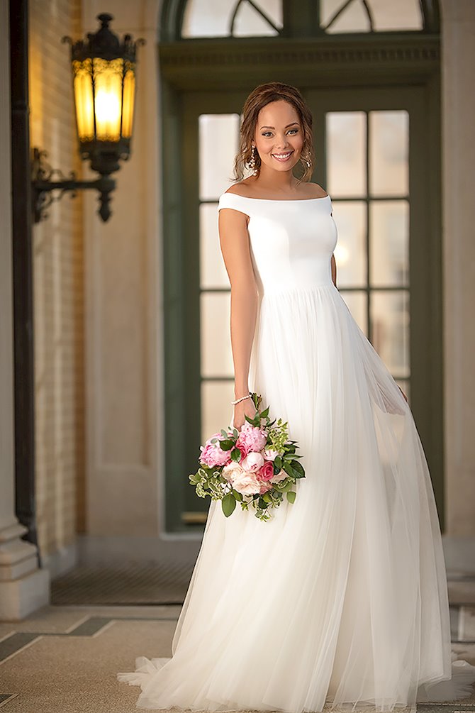 Stella York - 7023 | Rina's Bridal Boutique