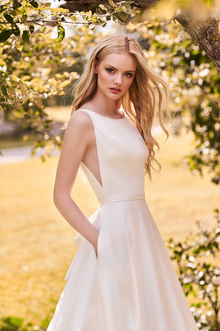Mikaella 2282