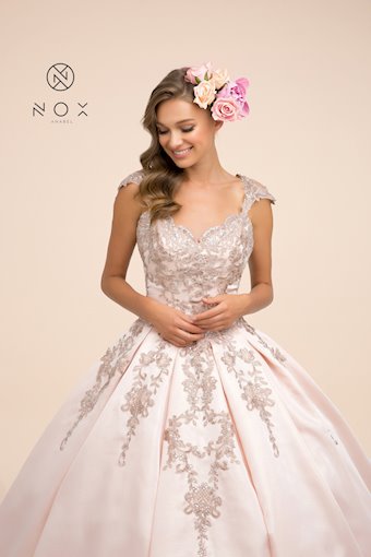 Nox Anabel U801 #1 frontface vertical thumbnail