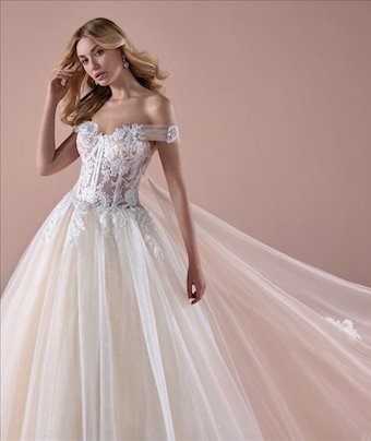 Nicole Milano ROA2004 #1 vertical thumbnail