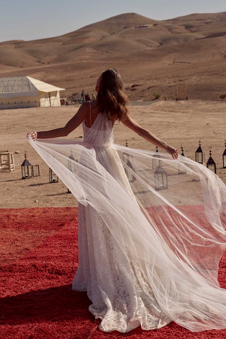 Madi Lane - Azaria | Adore Bridal