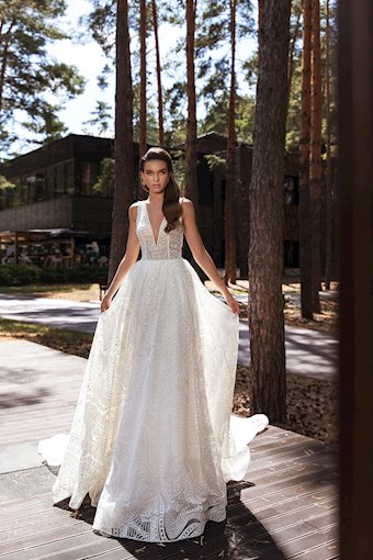 Oliver Martino Maria #0 default frontface backface vertical thumbnail