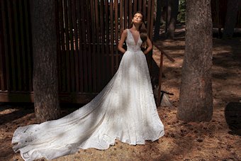 Oliver Martino Maria #4 thumbnail