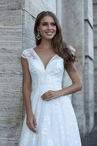 Monica Loretti 8136