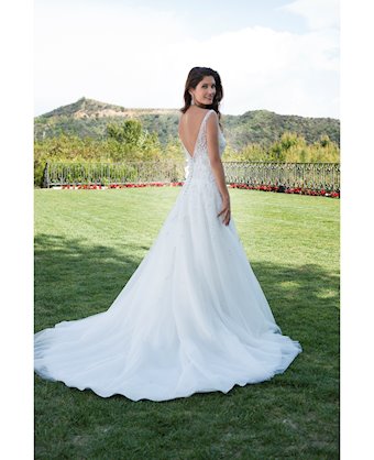 Venus Bridal VE8725