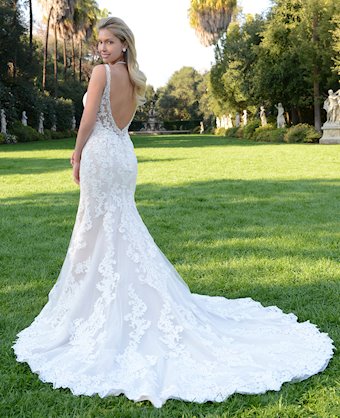 Venus Bridal VE8770