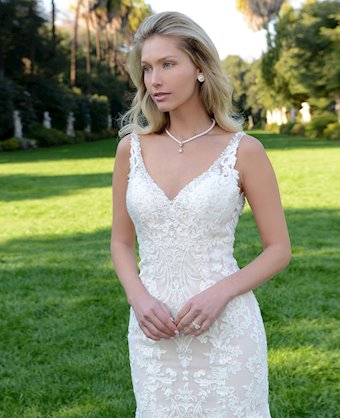 Venus Bridal VE8770