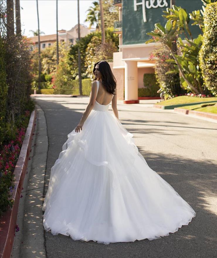 Pronovias Dandridge