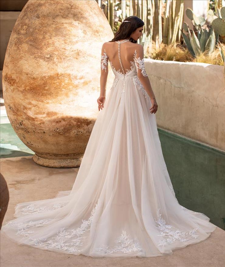 Pronovias Garland