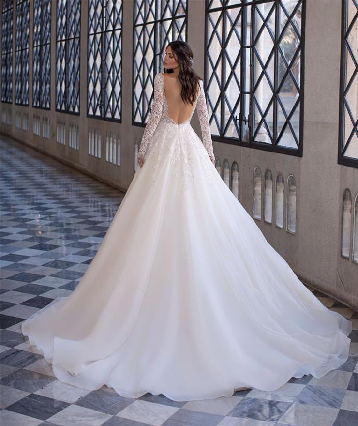 Pronovias Landis