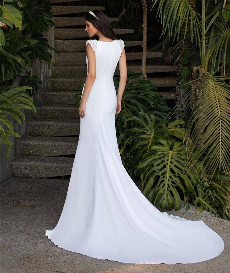 Pronovias Reed
