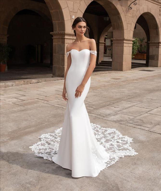 スーツ・フォーマル・ドレス pronovias syrinx Pronovias | Unveiled Bridal Collection - Syrinx | Unveiled
