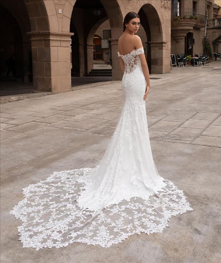 Pronovias Syrinx