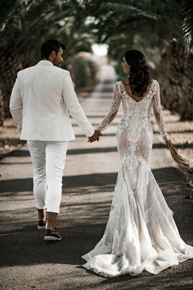 European Couture Backface Thumbnail Image