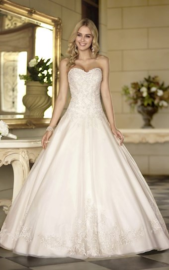 Stella York 5833