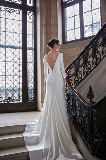 Sareh Nouri MEGHAN #1 vertical cropped thumbnail