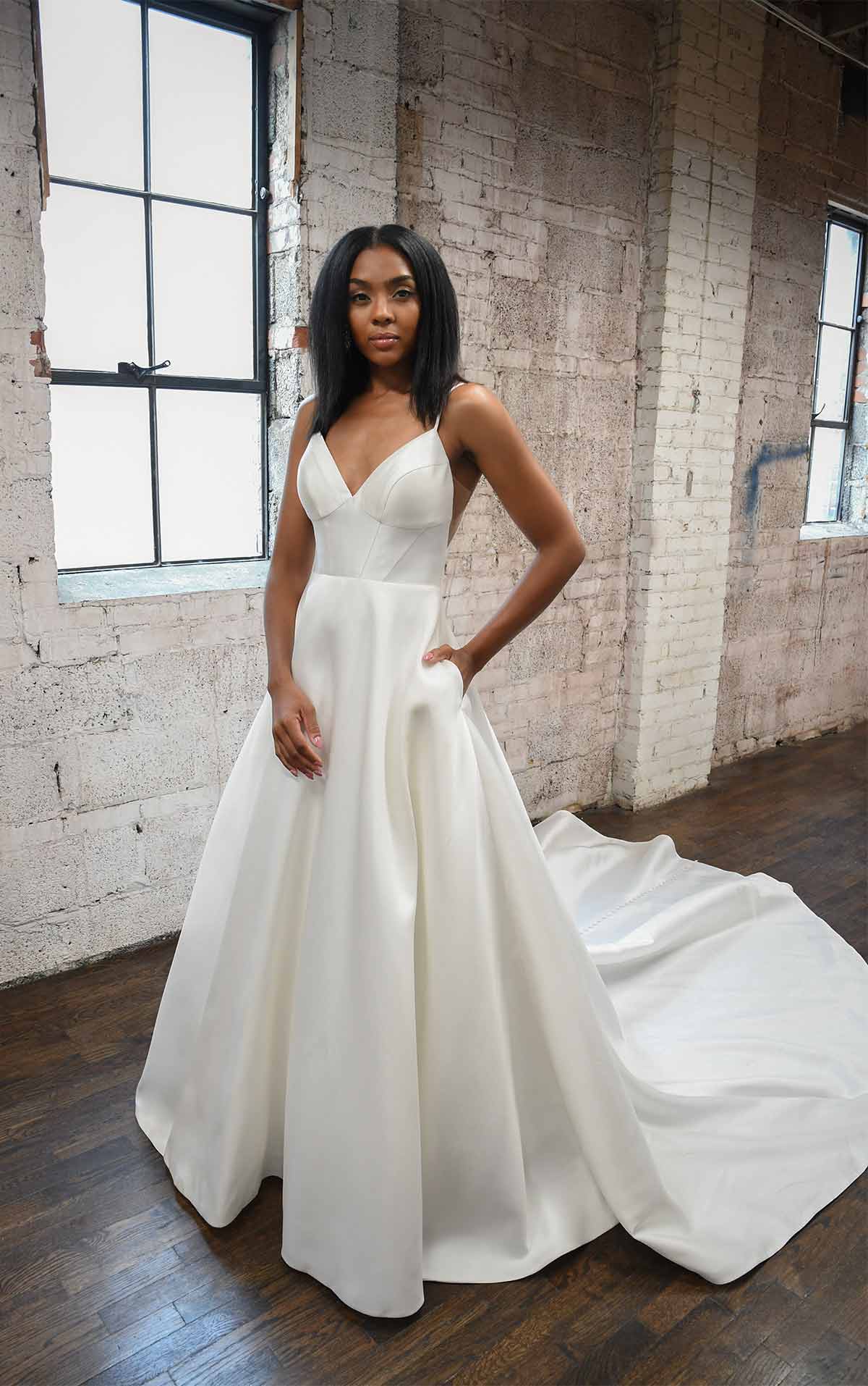 Martina Liana ウェディングドレス Martina Liana | Unveiled Bridal Collection