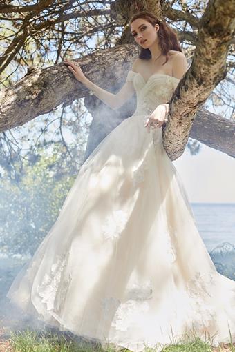 Ines Di Santo Amarylis #1 frontface vertical thumbnail