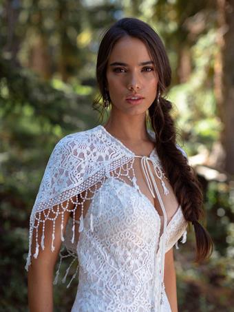 Allure Bridals Shelby #6 vertical thumbnail