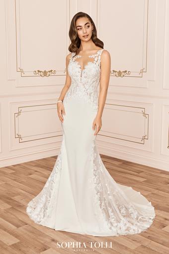 Laura Sophia Tolli #1 frontface vertical thumbnail