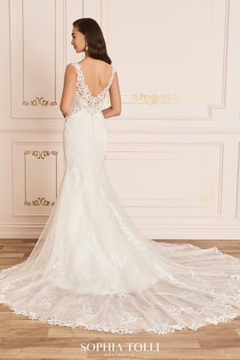 Alea Sophia Tolli #2 default backface vertical thumbnail