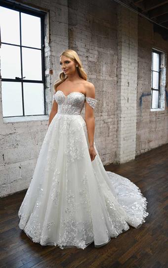 Martina Liana, Jaynes Bridalwear in Doncaster, England - 1397