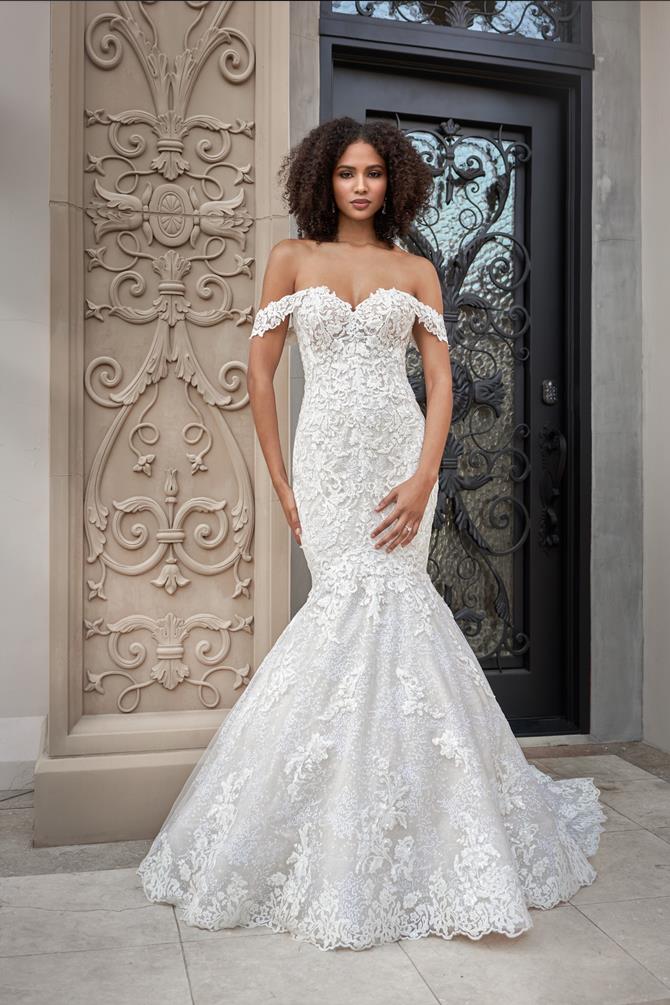 Jasmine - T232075 | Ana's Bridal Boutique