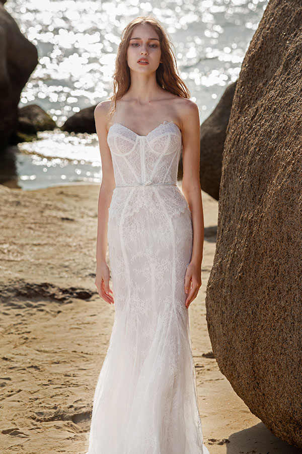 inbal dror still white