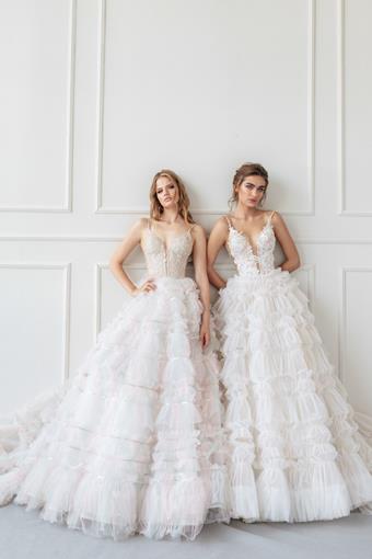 Ange Etoiles Katrin #5 vertical thumbnail