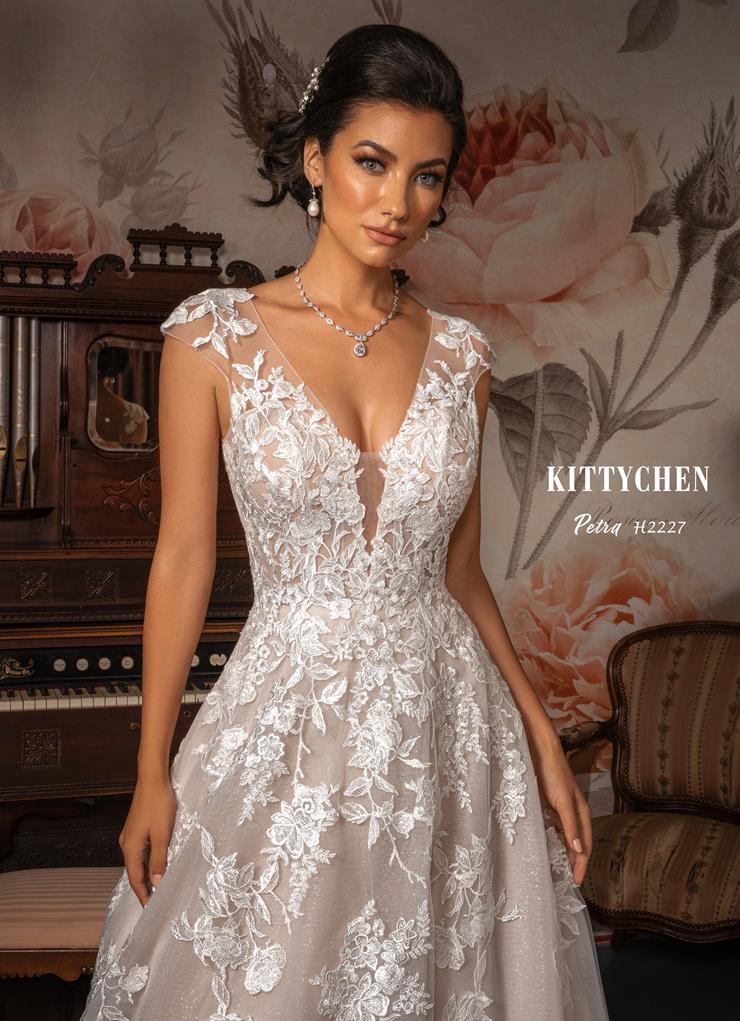Kitty Chen H2227