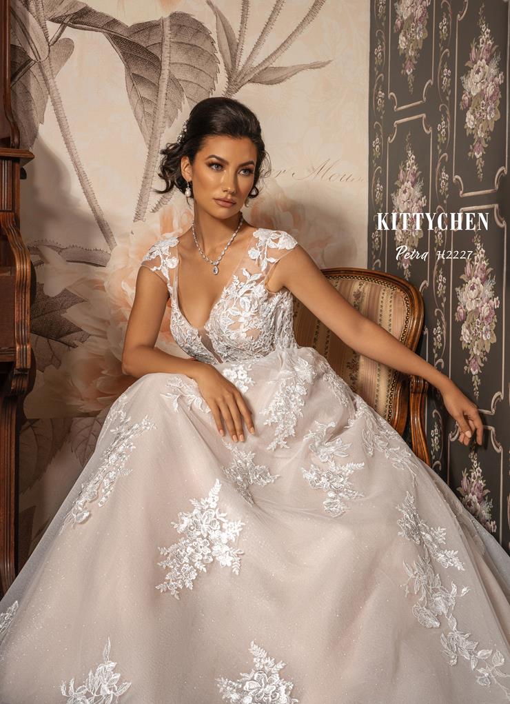 Kitty Chen H2227