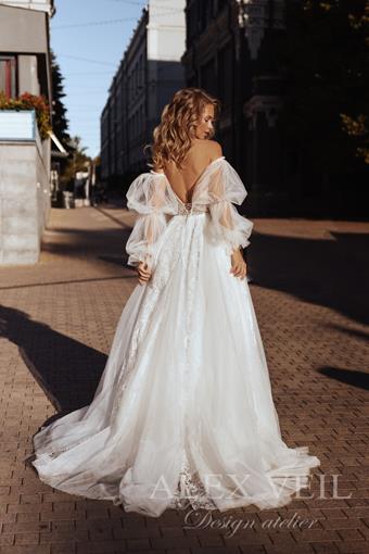 Alex Veil Freya #5 default vertical thumbnail