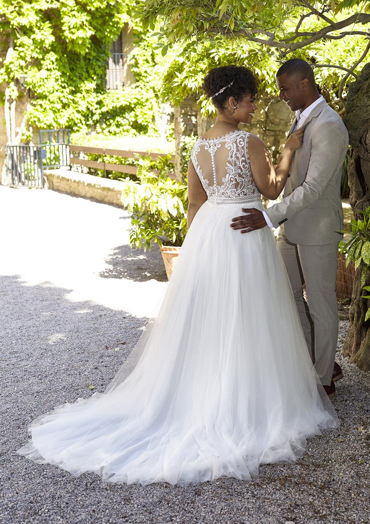 Pronovias Chikondi
