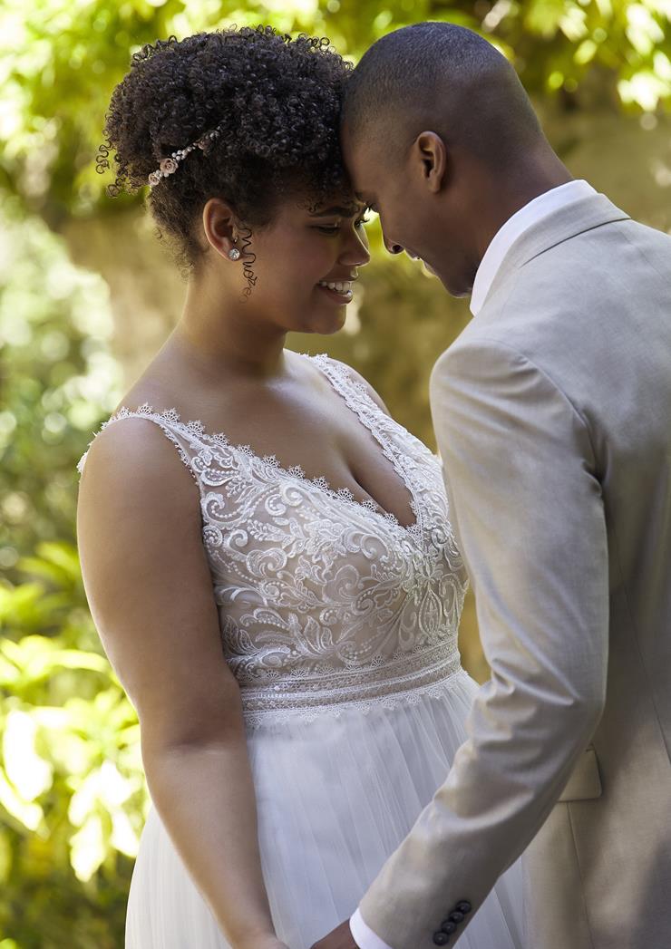 Pronovias Chikondi